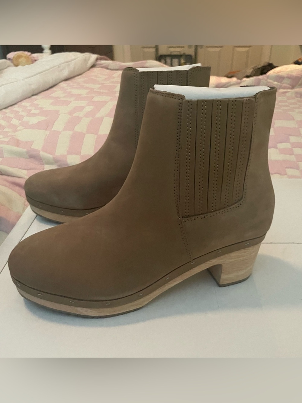 Loft Clog Bootie- Women’s Taupe Suede Ankle Boots